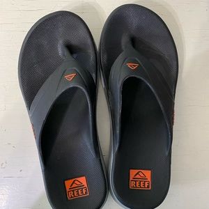 Reef mens flip flop  sandal black size 11